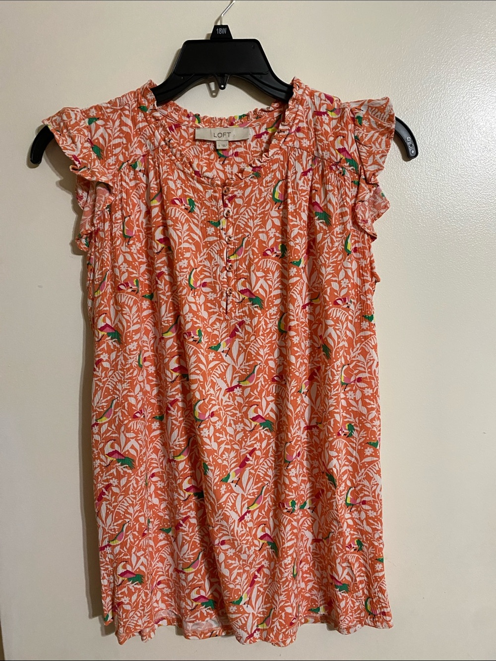 LOFT Coral Floral Flutter Sleeve Button-Front Top L